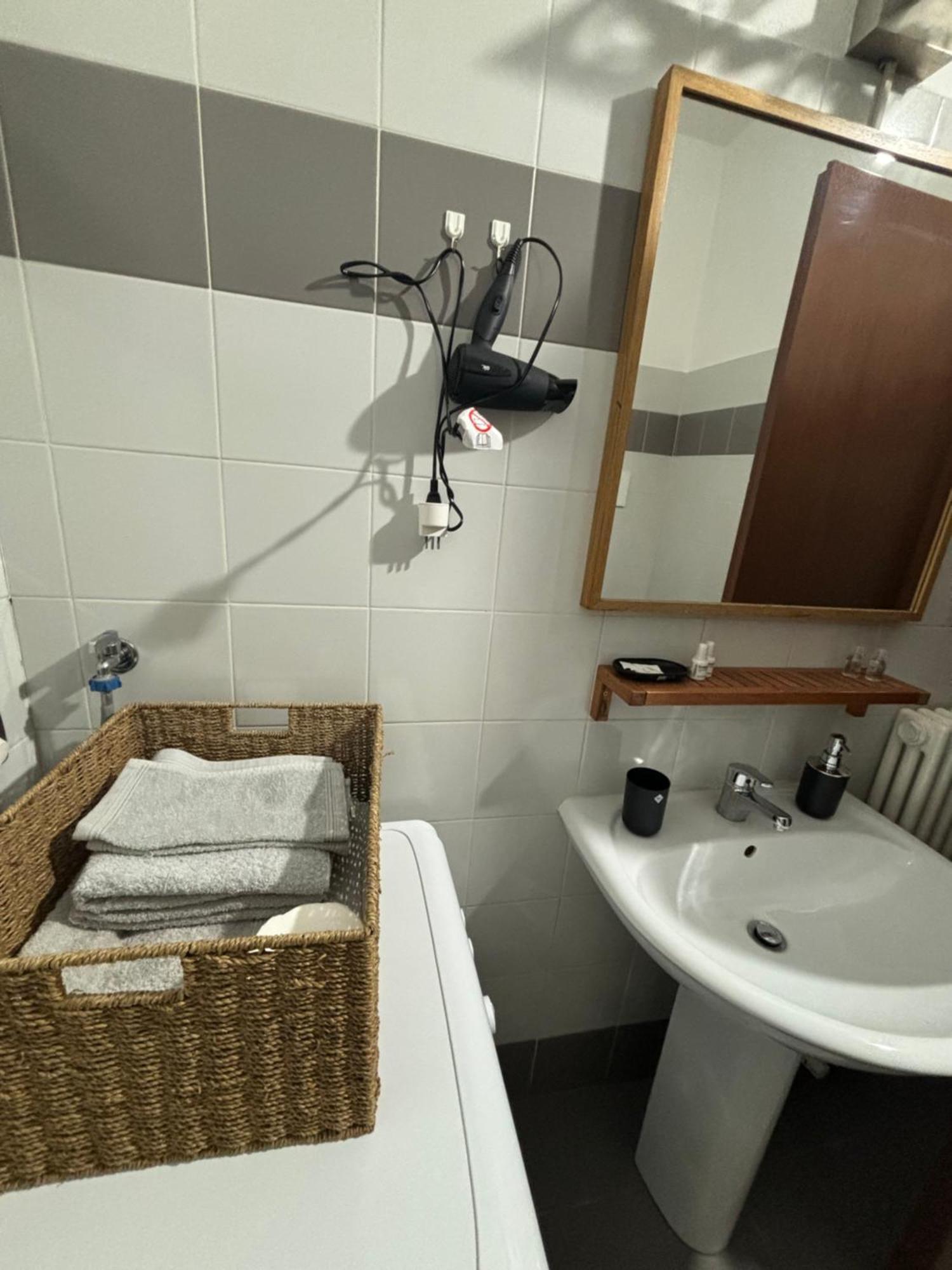 Apartament La Casa Di Ale Lecco Zewnętrze zdjęcie