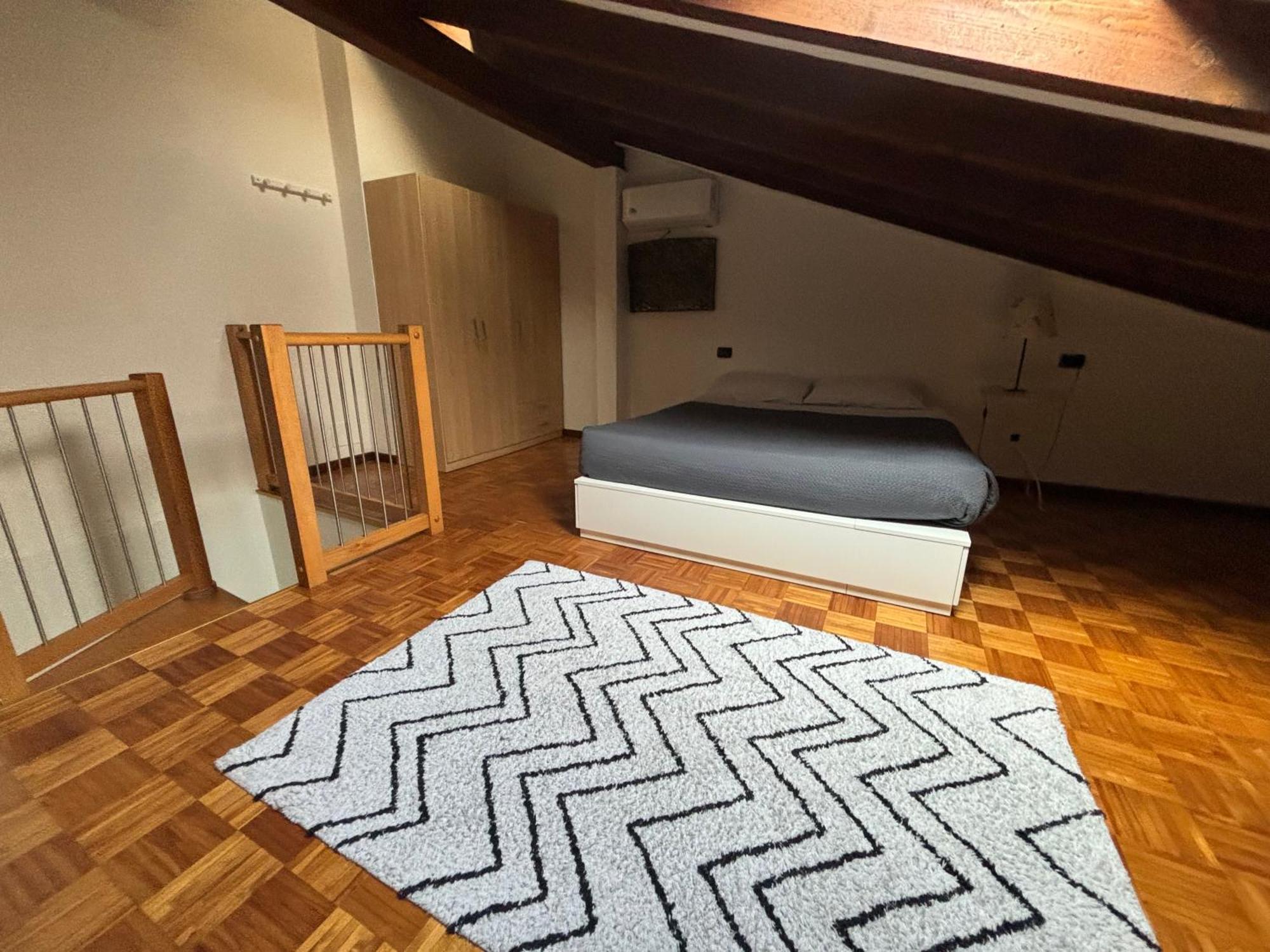 Apartament La Casa Di Ale Lecco Zewnętrze zdjęcie